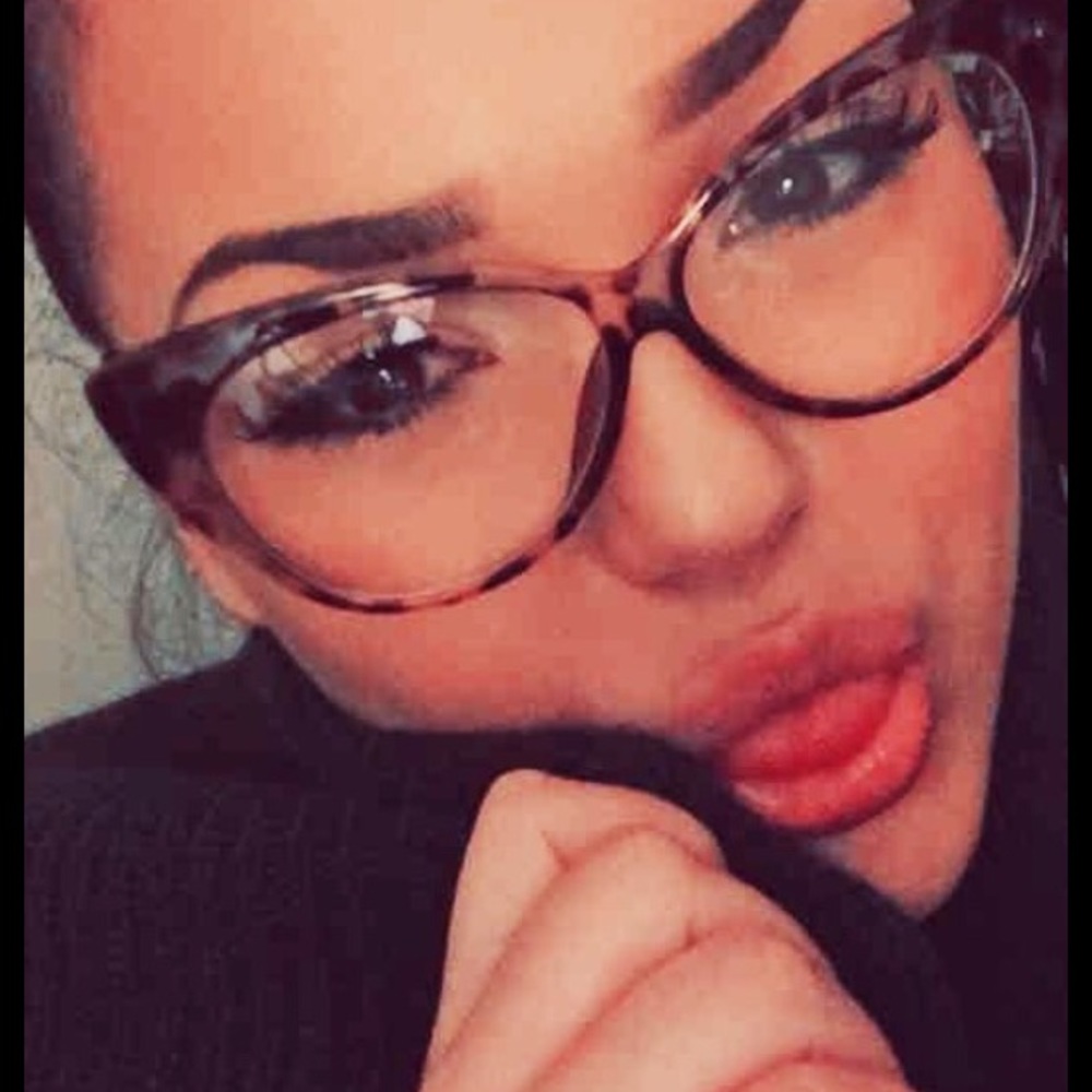 - BUNDLE LEOPARD GLASSES AND VEGAN LEATHER WATCH